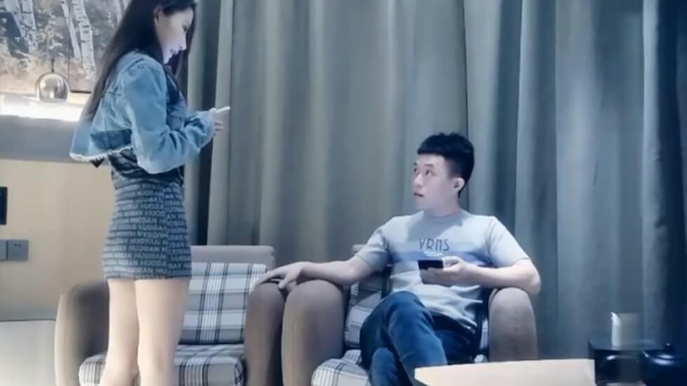 国产99精品rr国产,无码中出人妻中文字幕av